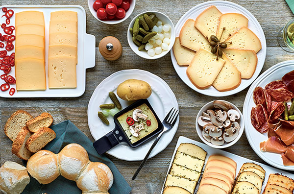 WEIHNACHTS-RACLETTE MIT DER Communauté des Sourds et Malentendants de Genève